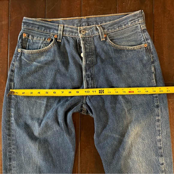 Vintage Women’s 501 Levi's Straight Leg Dark Wash Jeans - Made in USA - Picture 10 of 11